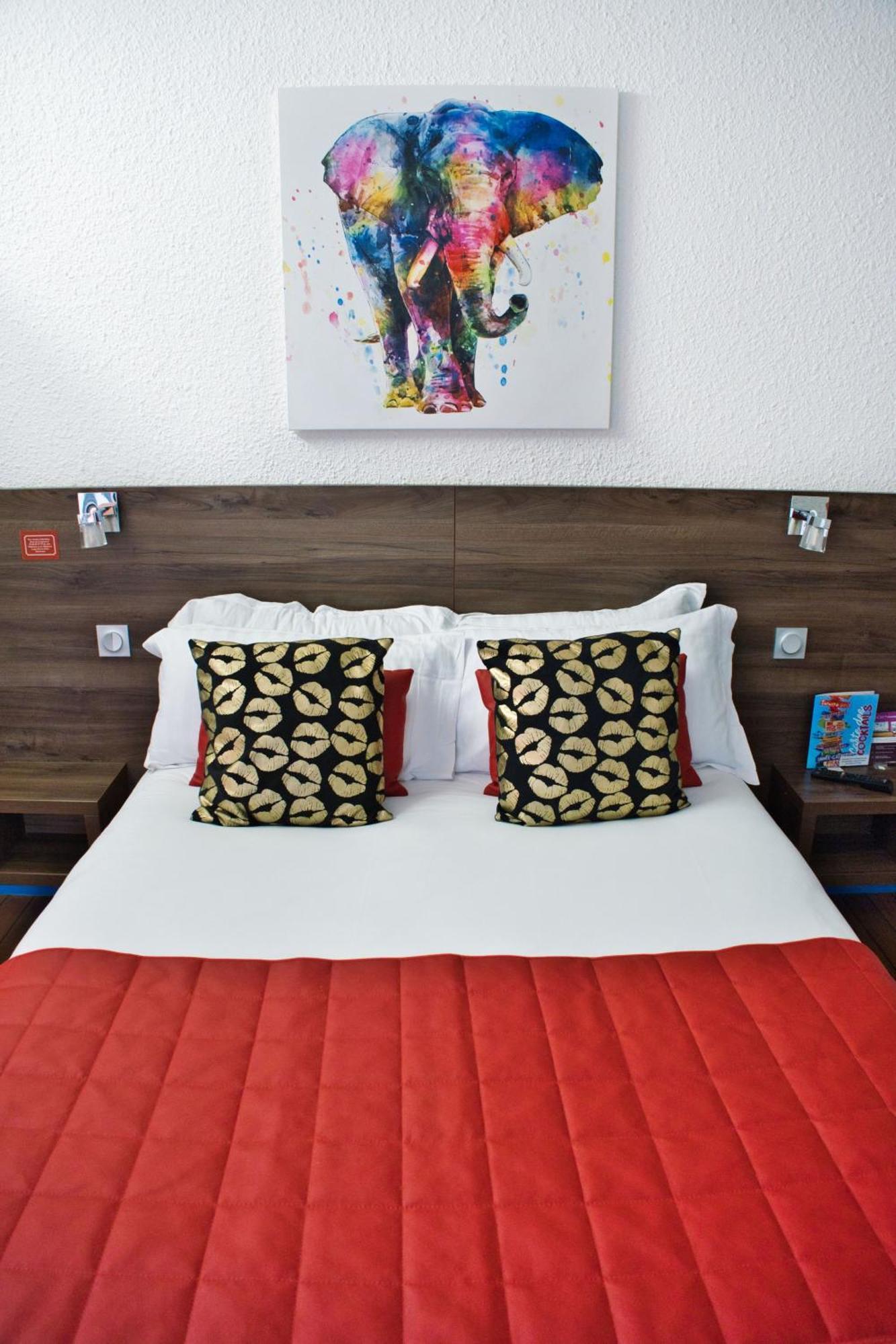Cit'Hotel Des 2 Golfs 루케이트 외부 사진