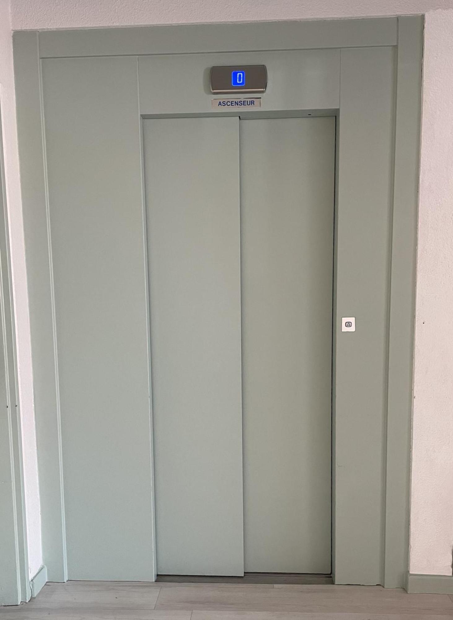 Cit'Hotel Des 2 Golfs 루케이트 외부 사진